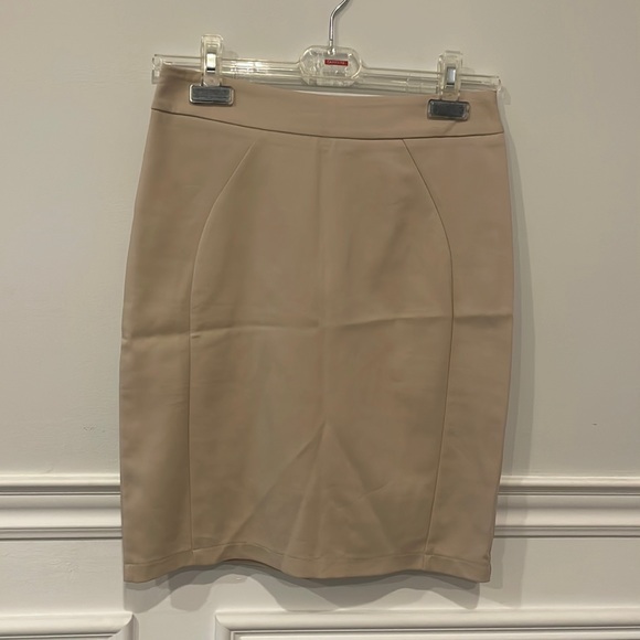 Italian Pencil Skirt - Picture 1 of 3